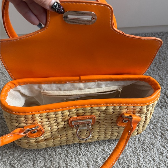 Orange and Tan Woven Handbag - Picture 4 of 5
